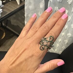 Elegant Silver and Green Swirl Ring